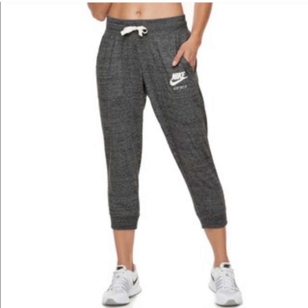 Nike Gray Vintage Logo Cropped Pull On Sweatpants - Picture 1 of 6